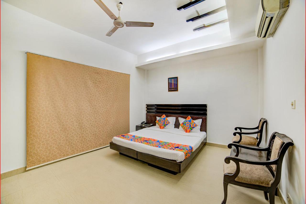 Fabhotel Exotica Greenpark Neu-Delhi Exterior foto