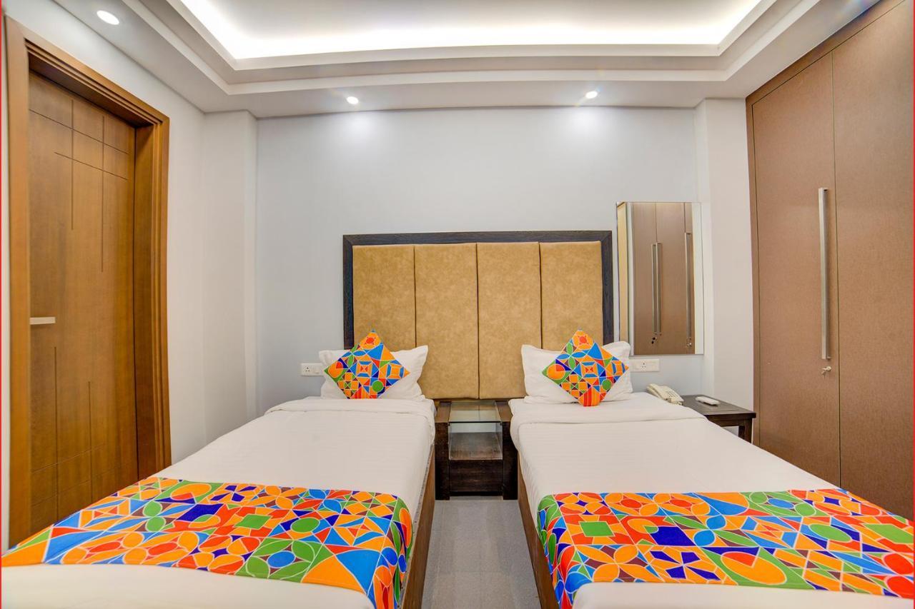 Fabhotel Exotica Greenpark Neu-Delhi Exterior foto